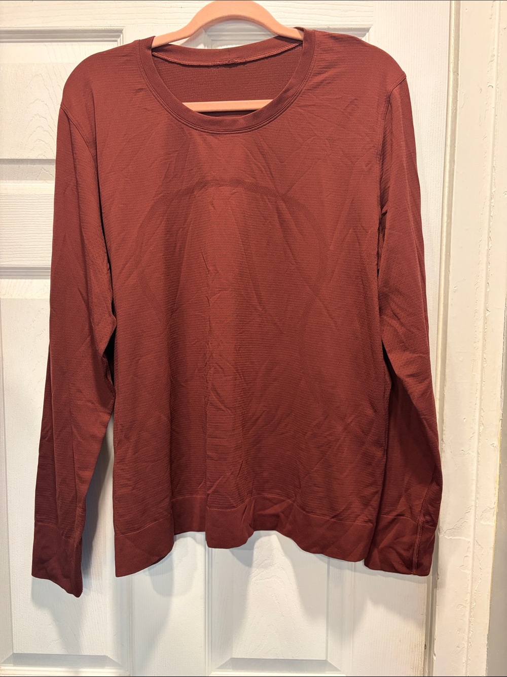 Lululemon swiftly tech long sleeve -maroon